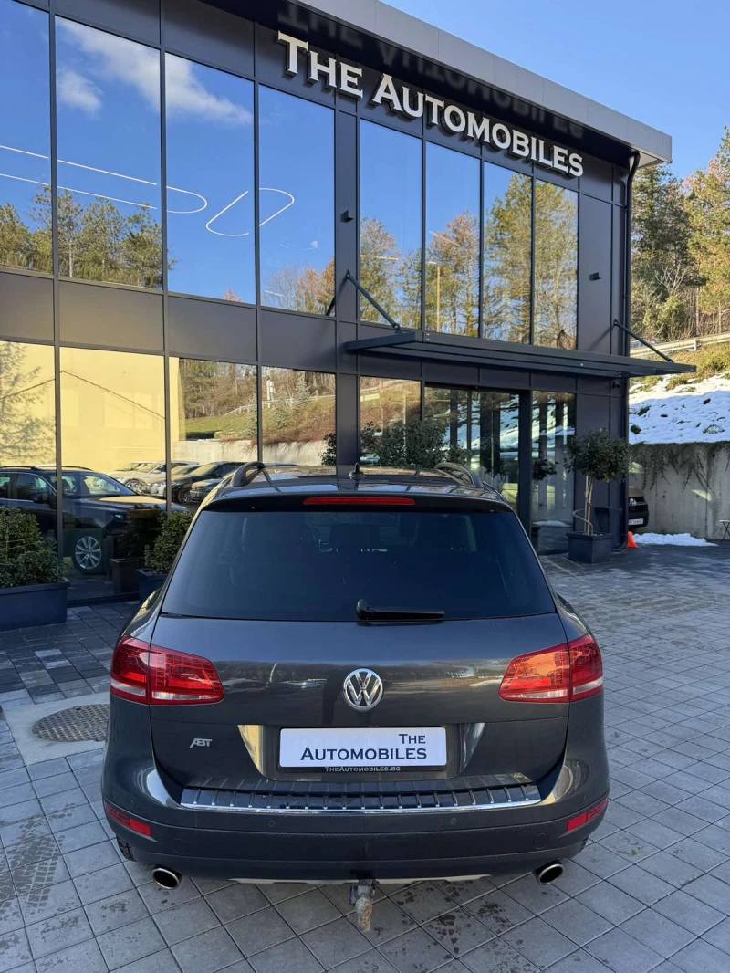 VW Touareg, снимка 5 - Автомобили и джипове - 48571396