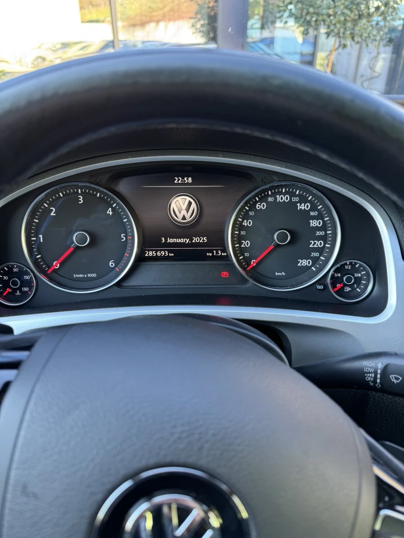 VW Touareg - 32900 лв. - 82046091 | Car24.bg