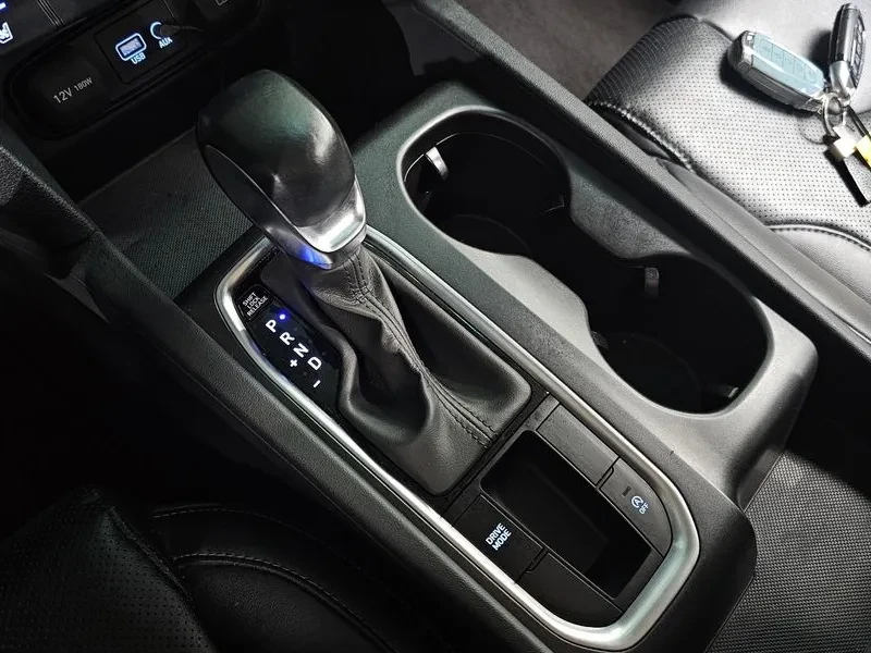 Hyundai Santa fe 2.0 2WD PREMIUM, снимка 9 - Автомобили и джипове - 56354343