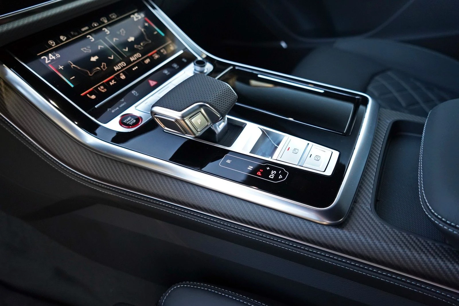 Audi SQ8 HEAD UP NAVI 360 CAMERA PANO  - изображение 9