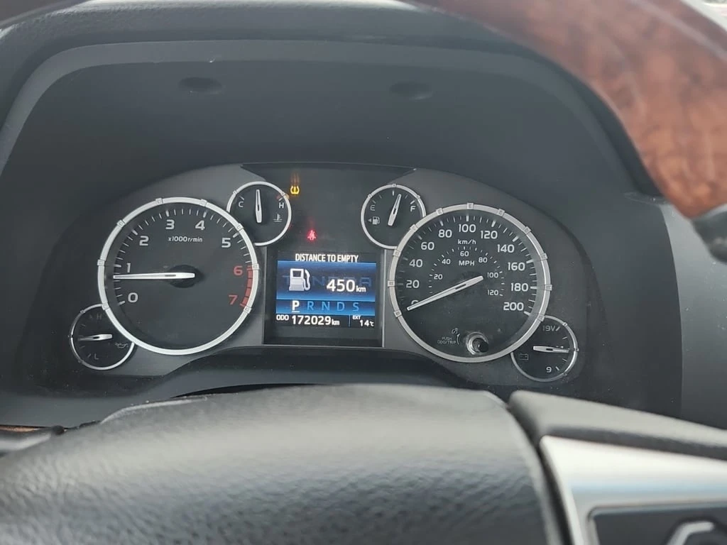 Toyota Tundra * PLATINUM CREW CAB SHORT BED * CARFAX * БЕЗ ПЪРВО - изображение 9