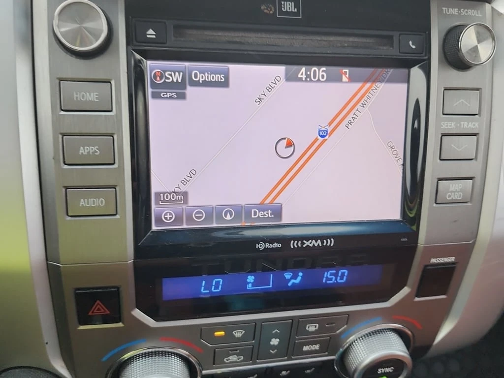 Toyota Tundra * PLATINUM CREW CAB SHORT BED * CARFAX * БЕЗ ПЪРВО - изображение 10
