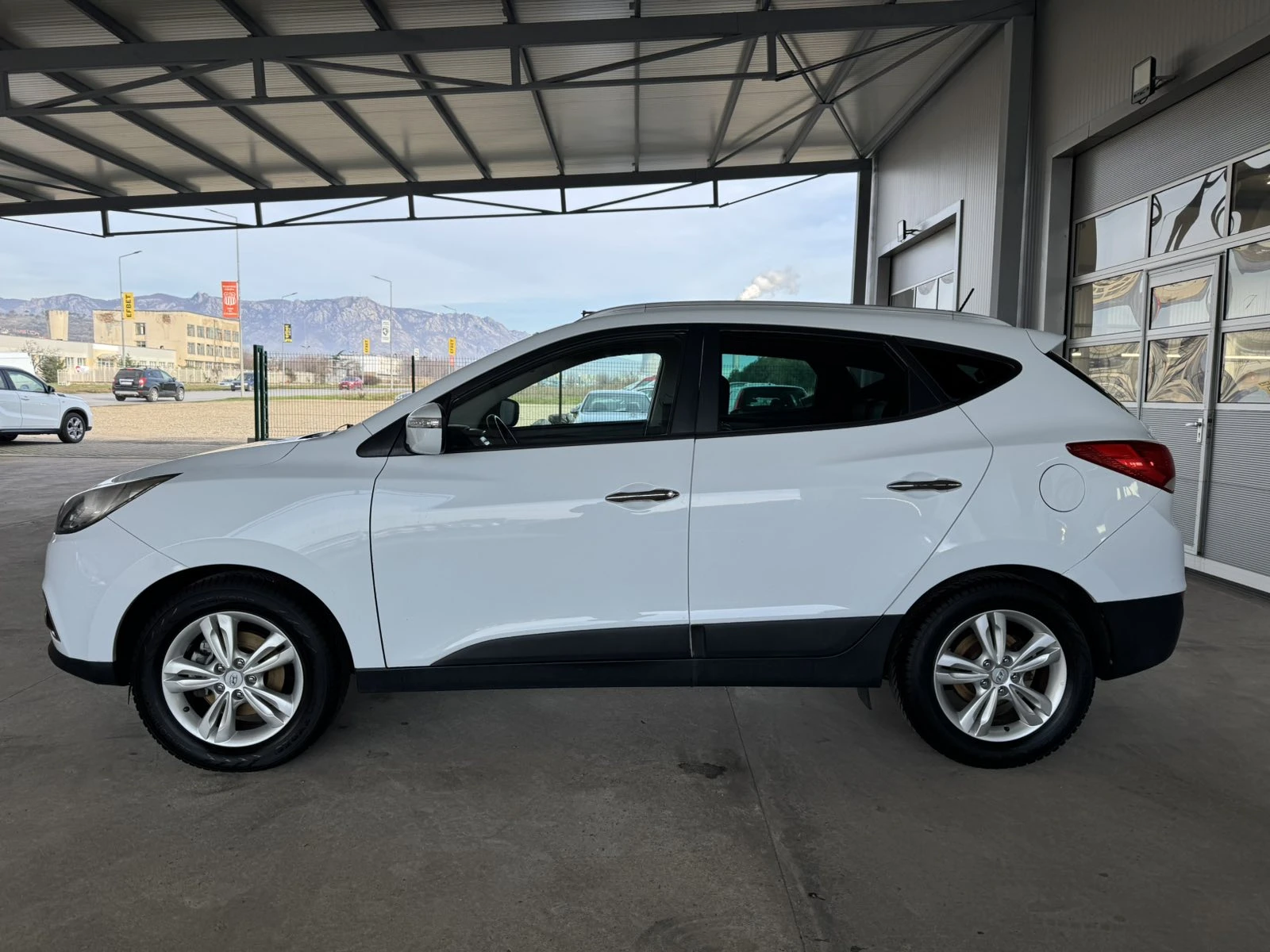 Hyundai IX35 2.0* 136ps* 6��* 4x4* ����* ����* ������ | Mobile.bg � ����������� 2