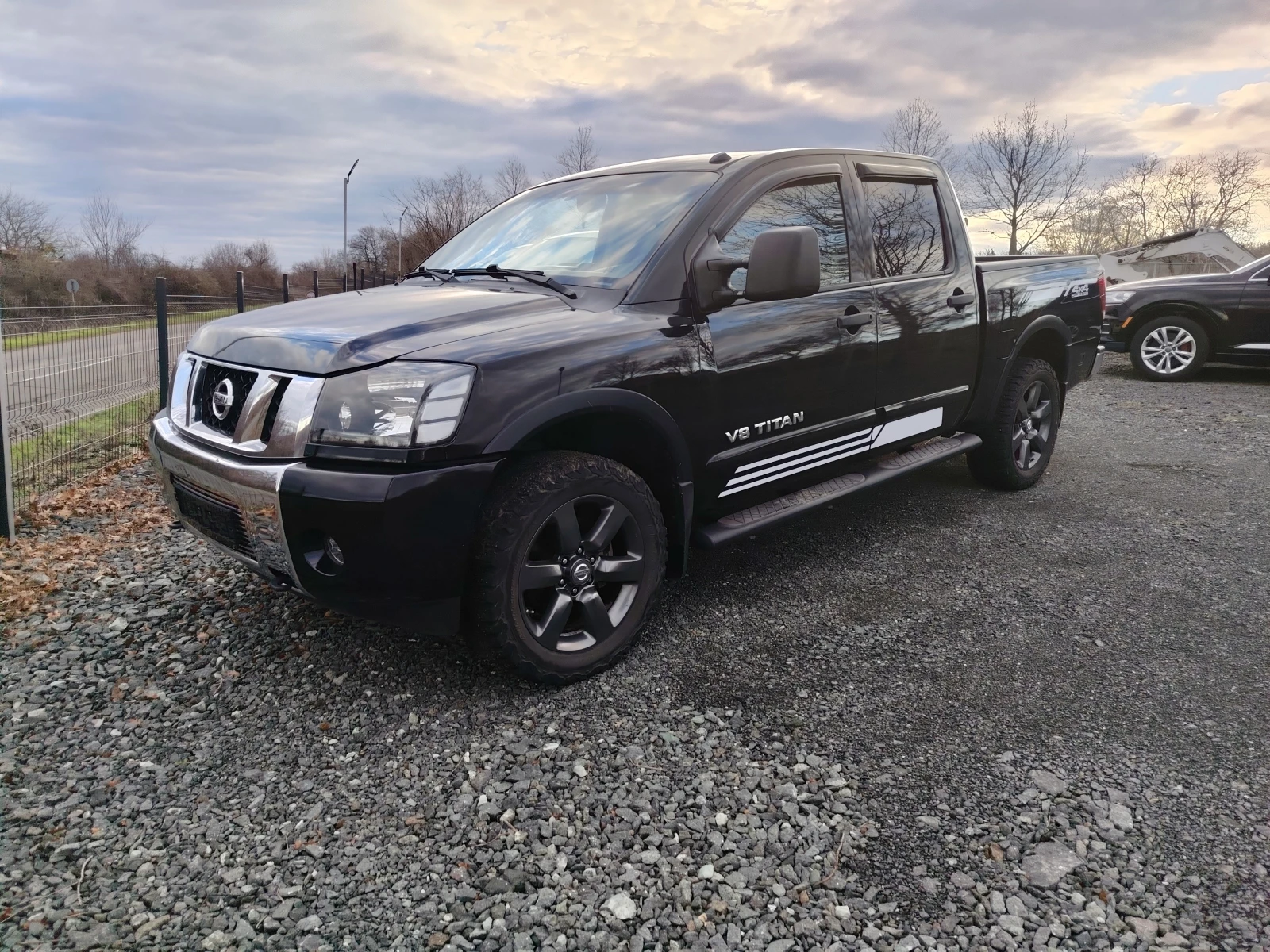 Nissan Titan king 5.6 SV