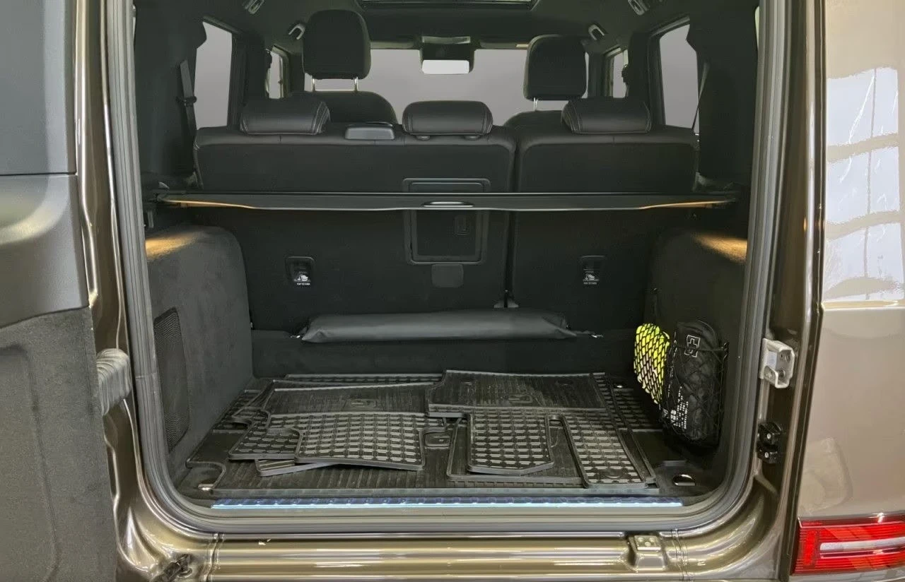Mercedes-Benz G 450 d/4-MATIC/FACELIFT/EXCLUSIV/BURM/360/NIGHT/, снимка 14 - Автомобили и джипове - 54029337