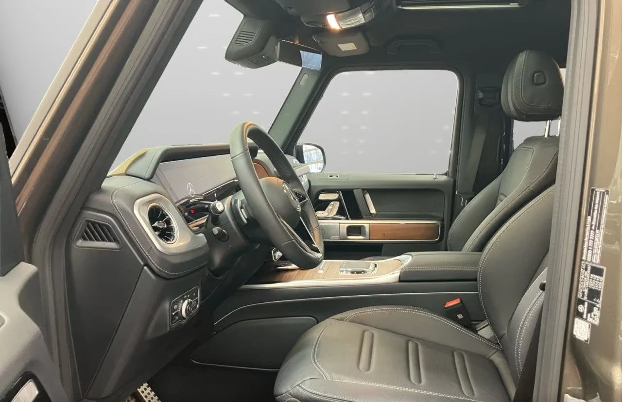 Mercedes-Benz G 450 d/4-MATIC/FACELIFT/EXCLUSIV/BURM/360/NIGHT/, снимка 9 - Автомобили и джипове - 54029337