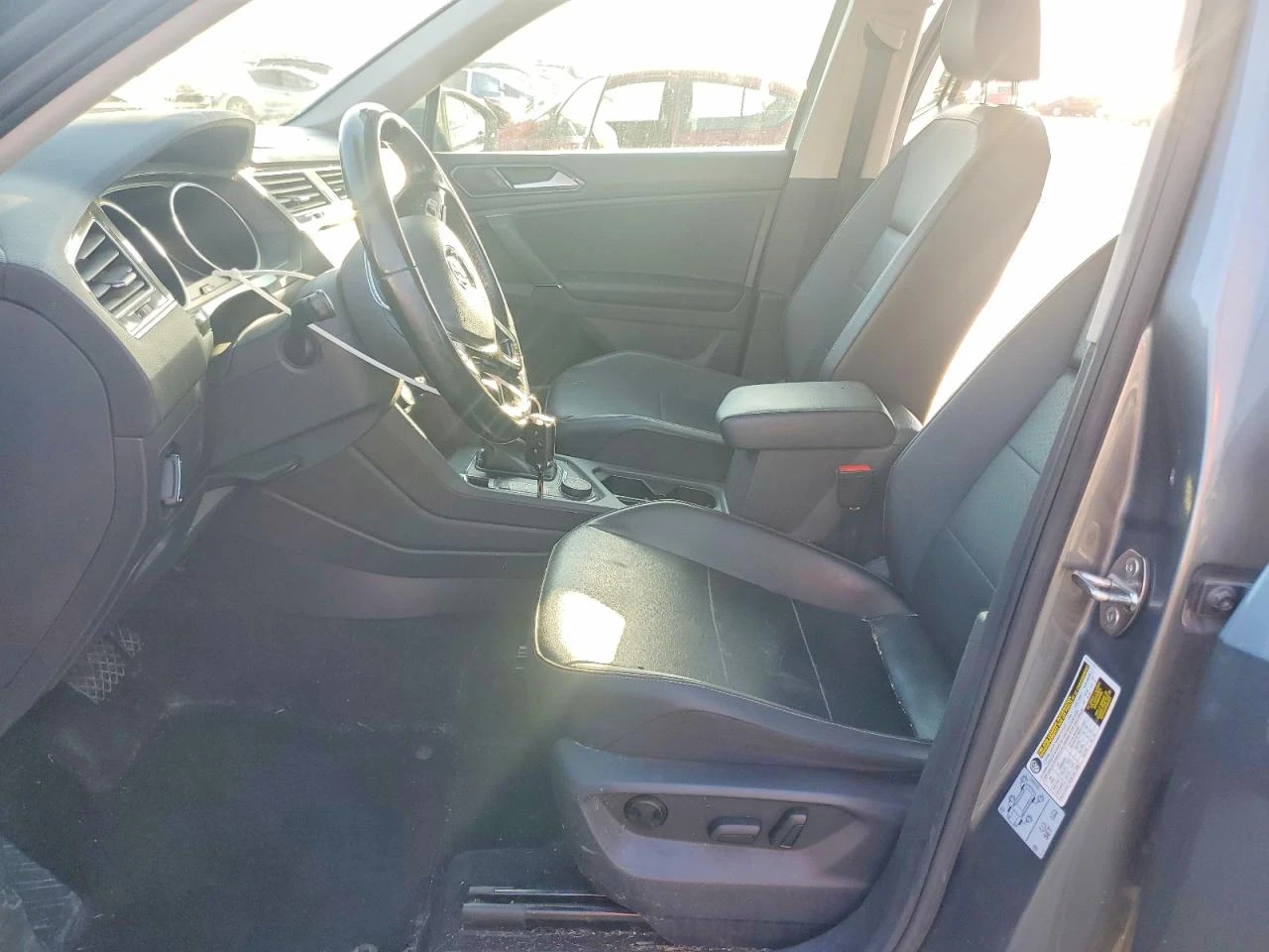 VW Tiguan 2.0l Volkswagen Se* 4 MOTION* , снимка 7 - Автомобили и джипове - 54197007