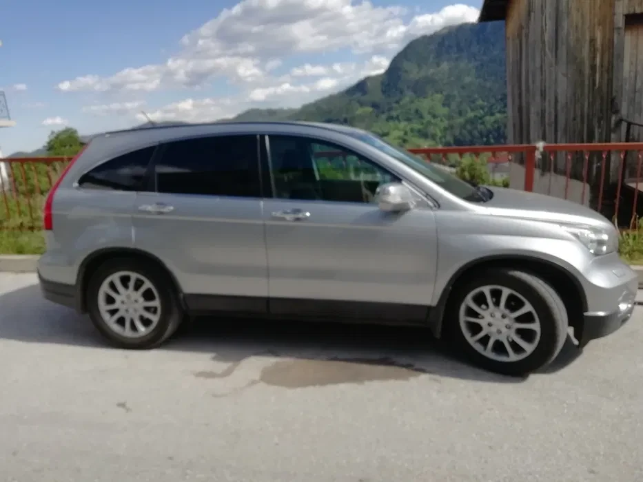 Honda Cr-v Aero Performance Pack Executive, снимка 2 - Автомобили и джипове - 54283382