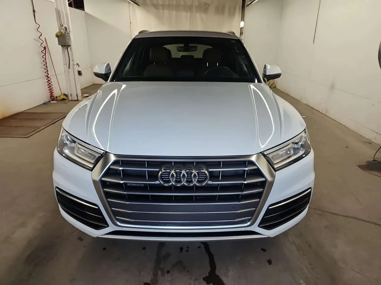 Audi Q5 * KOMFORT * CARFAX * 2 КЛЮЧА * 1 СОБСТВЕНИК * , снимка 5 - Автомобили и джипове - 54520614