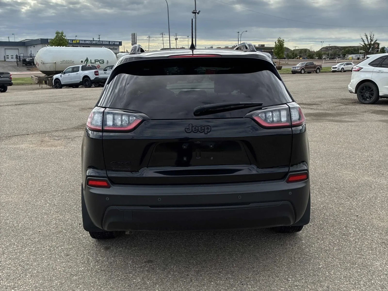Jeep Cherokee Altitude * ПАНОРАМА * CARFAX * АВТО КРЕДИТ * , снимка 5 - Автомобили и джипове - 54859885