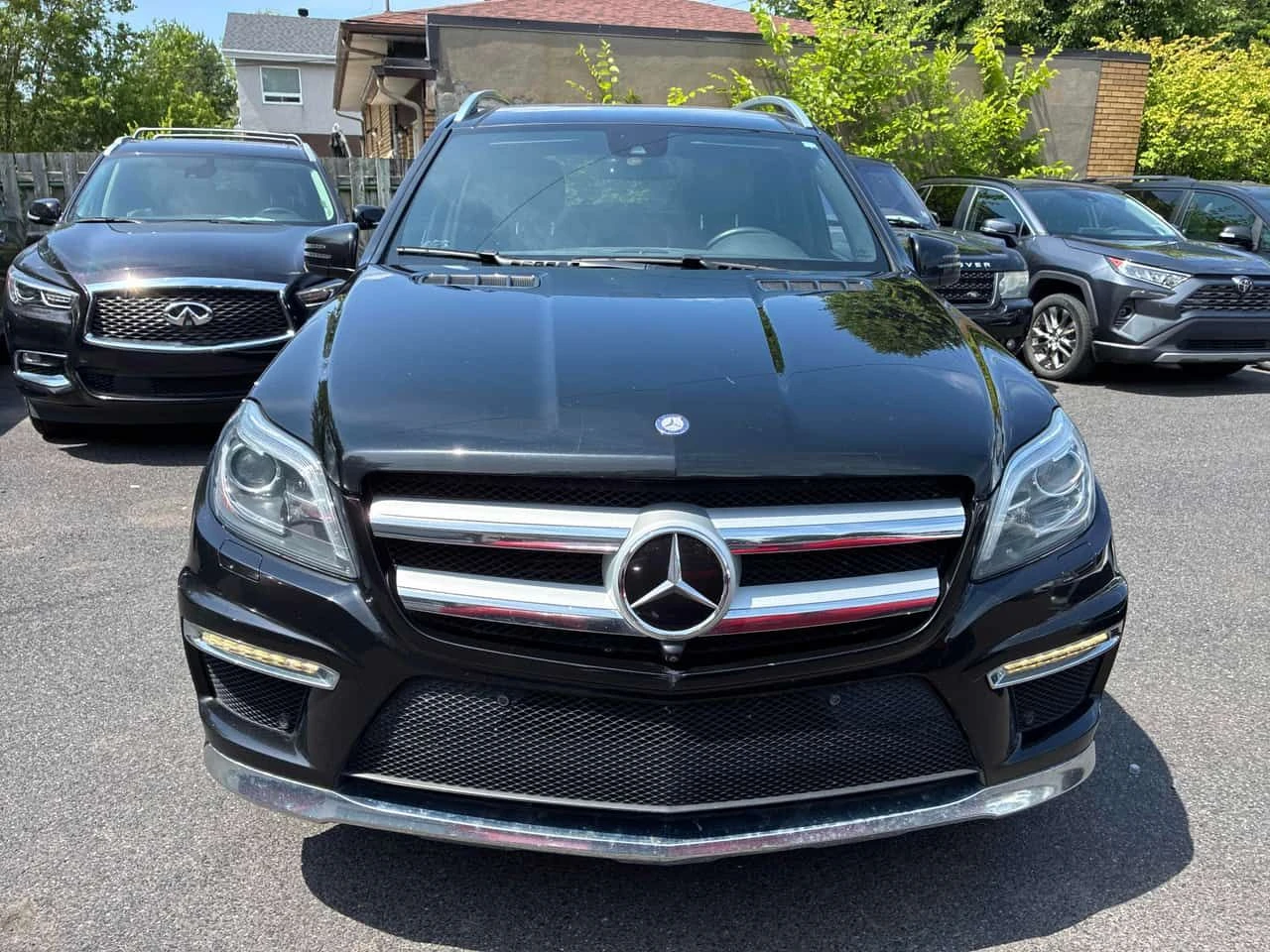 Mercedes-Benz GL 350 4MATIC * AMG PACK* ДИСТРОНИК* 360 КАМЕРА* ПАНОРАМА, снимка 2 - Автомобили и джипове - 55200527