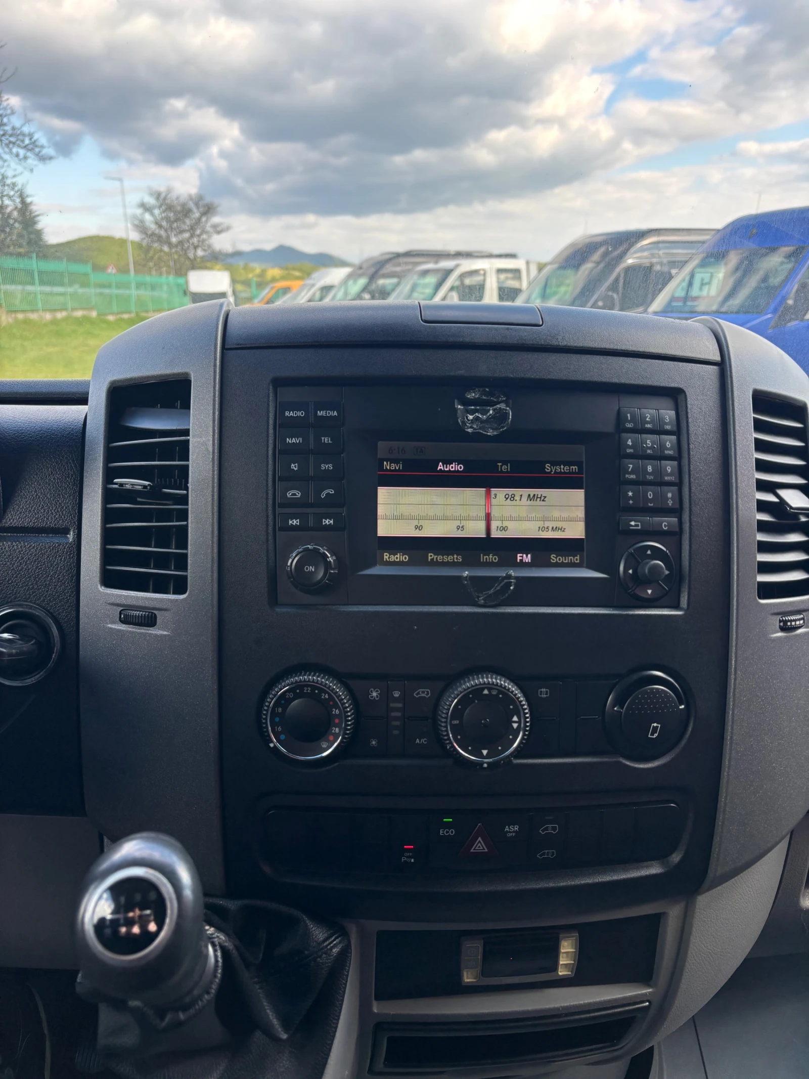 Mercedes-Benz Sprinter 314 ХЛАДИЛЕН КЛИМАТИК, снимка 12 - Бусове и автобуси - 54444242