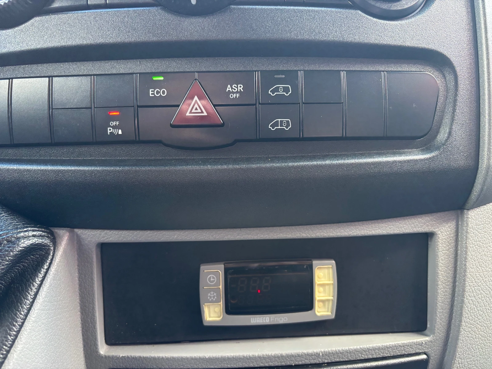 Mercedes-Benz Sprinter 314 ХЛАДИЛЕН КЛИМАТИК, снимка 13 - Бусове и автобуси - 54444242