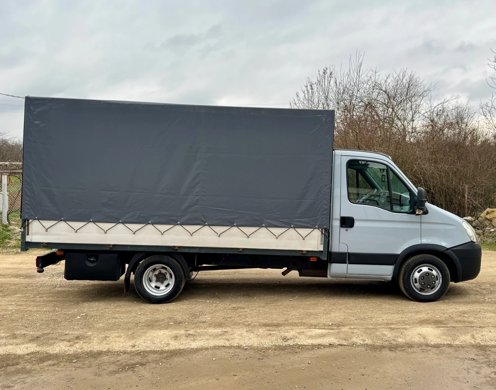 Iveco Daily 3.0* 170 000хил.км* БОРДОВИ+ БРЕЗЕНТ* БЛОКАЖ, снимка 8 - Бусове и автобуси - 55753214