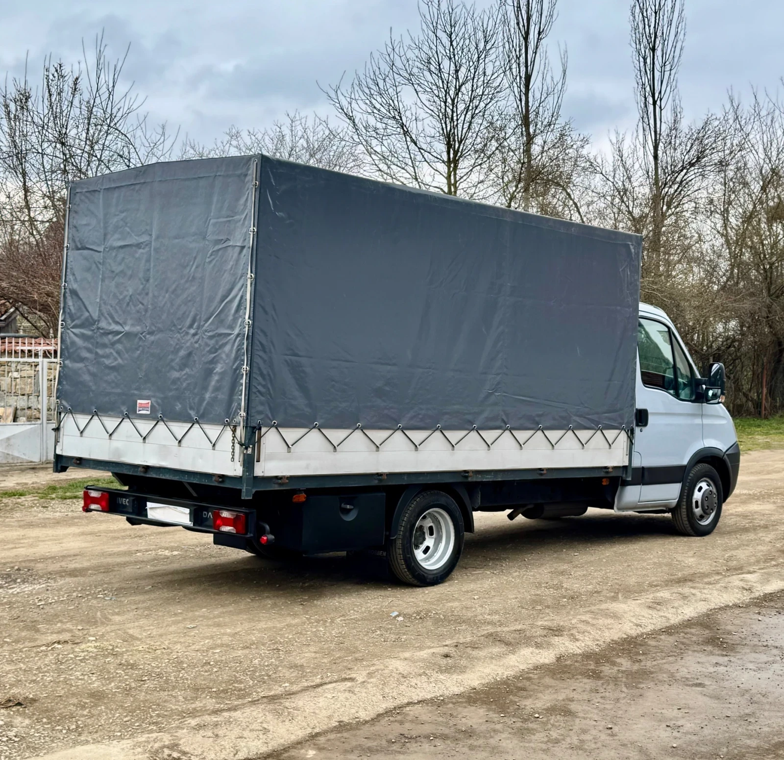 Iveco Daily 3.0* 170 000хил.км* БОРДОВИ+ БРЕЗЕНТ* БЛОКАЖ, снимка 7 - Бусове и автобуси - 55753214