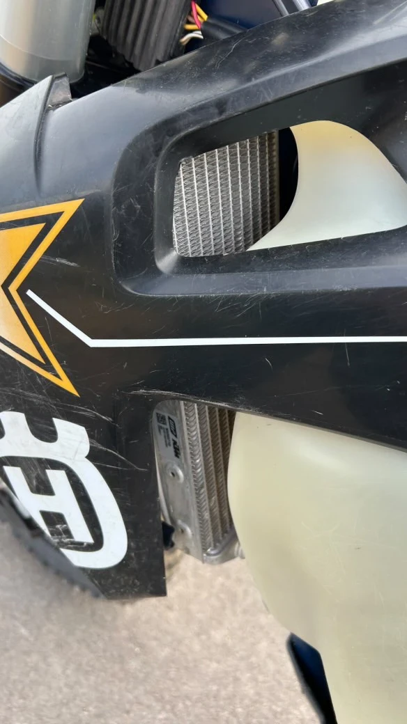 Husqvarna 350 Продава се СПЕШНО! Мотора е в топ състояние!, снимка 12 - Мотоциклети и мототехника - 52724477