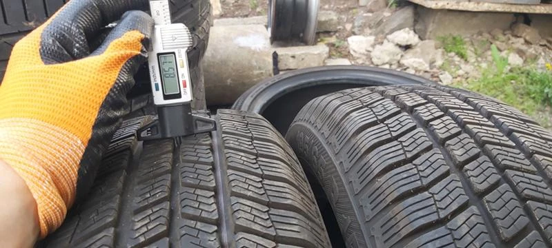 Гуми Зимни 195/65R15, снимка 4 - Гуми и джанти - 32906814