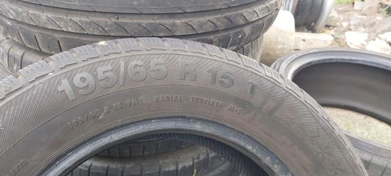 Гуми Зимни 195/65R15, снимка 7 - Гуми и джанти - 32906814