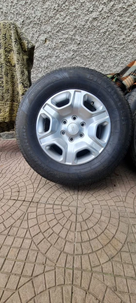    265/65R17  Ford Ranger | Mobile.bg    9