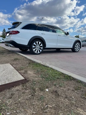 Mercedes-Benz E 220 All-Terrain, снимка 5