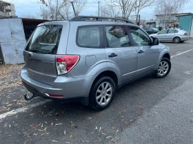 Subaru Forester 2.0 Автомат Теглич, снимка 4