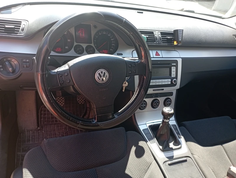 VW Passat b6, снимка 8 - Автомобили и джипове - 37916564