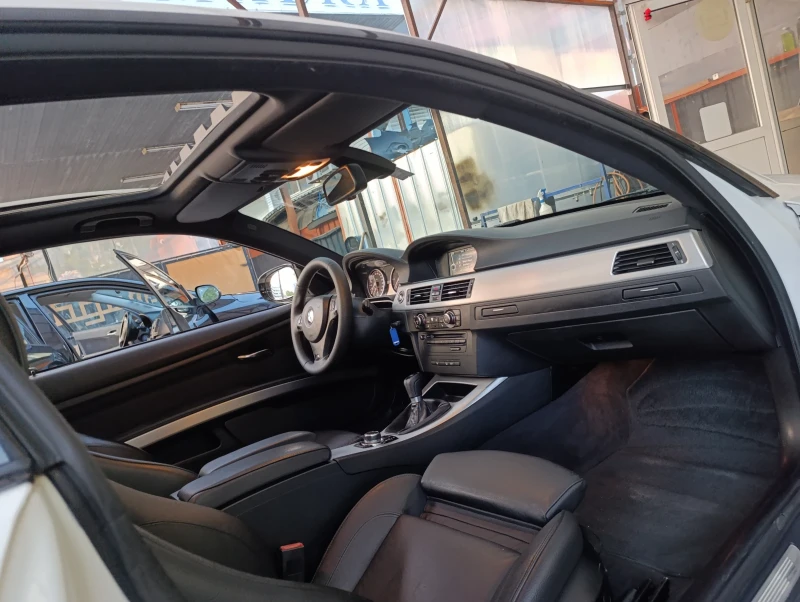 BMW 320 Facelift* xDrive* Mpacket, снимка 17 - Автомобили и джипове - 47192834