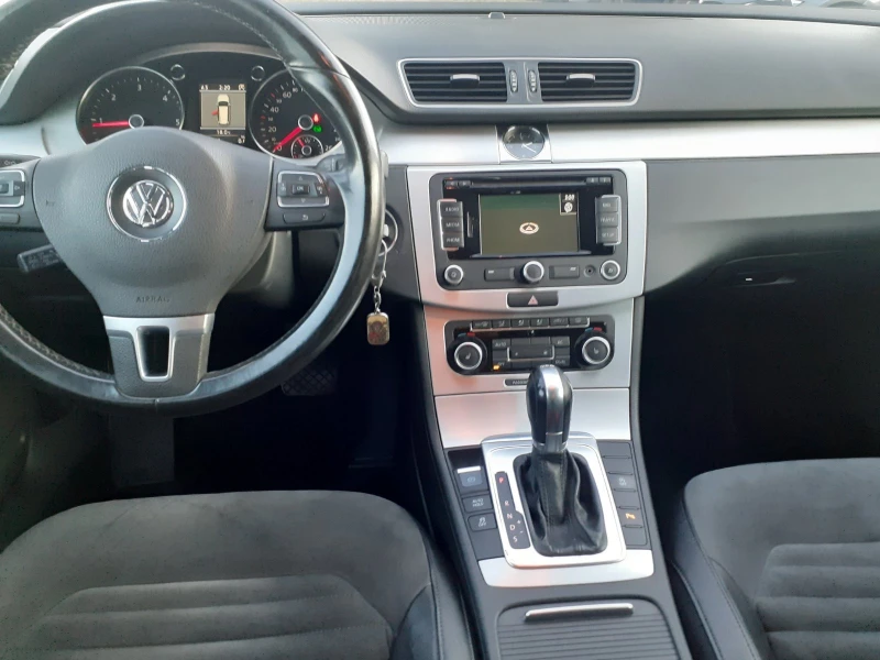 VW Passat 2, 0 TDI  HIGHLINE DSG FULL, снимка 14 - Автомобили и джипове - 47725847