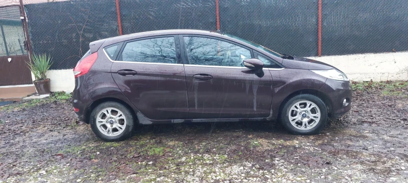 Ford Fiesta, снимка 8 - Автомобили и джипове - 48425055