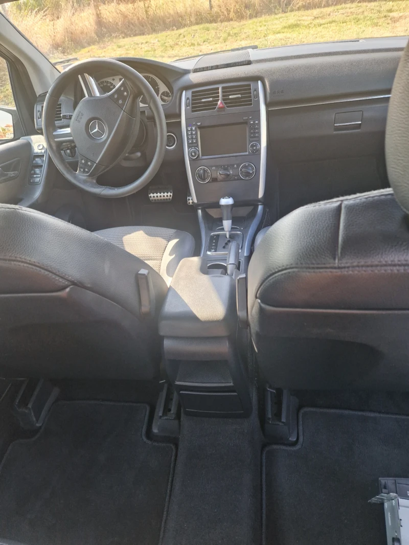 Mercedes-Benz B 200 2.0 CDI Navigaciq, снимка 6 - Автомобили и джипове - 48770149