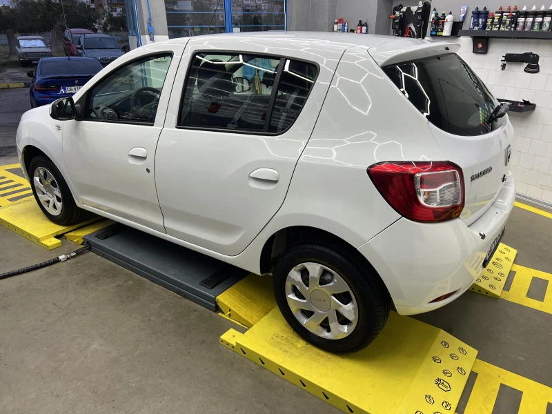 Dacia Sandero, снимка 8 - Автомобили и джипове - 52528387
