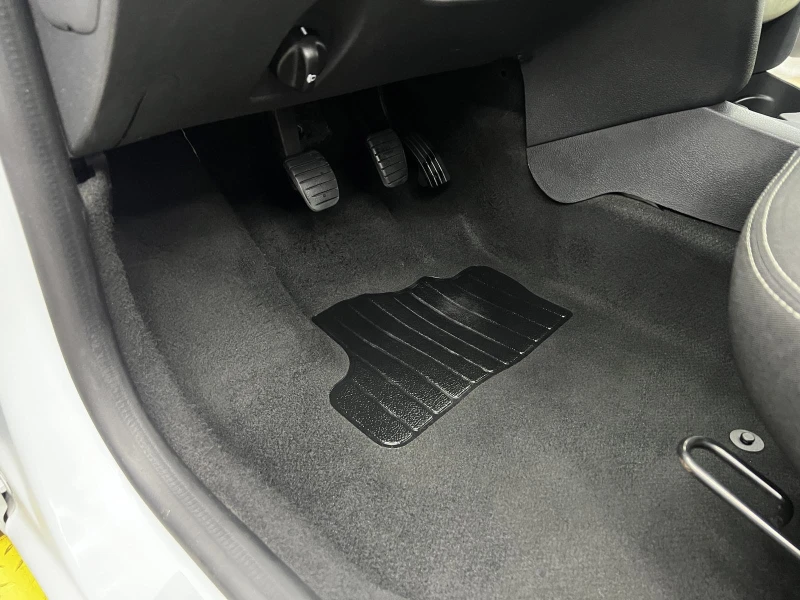 Dacia Sandero, снимка 6 - Автомобили и джипове - 52528387