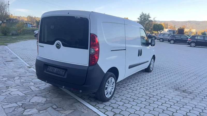 Opel Combo 1.6CDTI MAXI, снимка 4 - Автомобили и джипове - 52704004