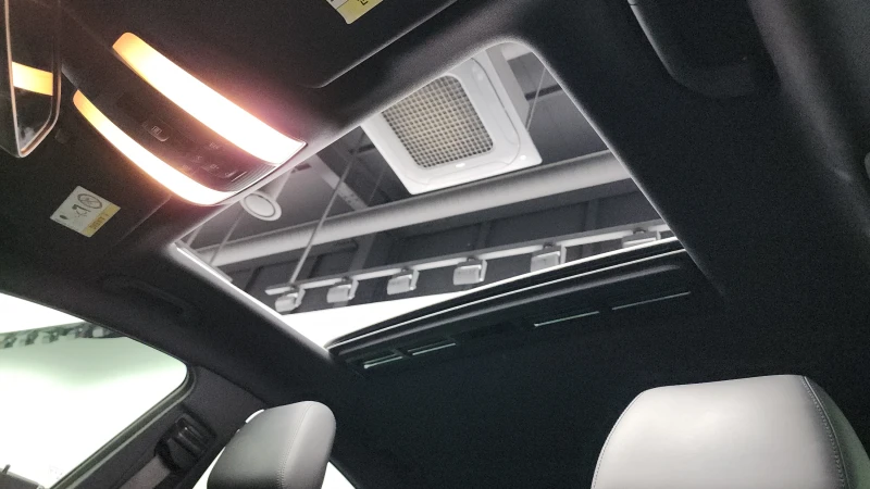 Mercedes-Benz CLS 63 AMG 4MATIC / Пълна сервизна история !!!, снимка 14 - Автомобили и джипове - 53140849