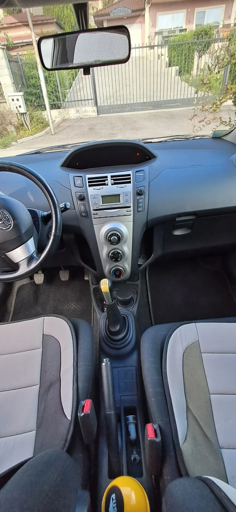 Toyota Yaris, снимка 8 - Автомобили и джипове - 53295941