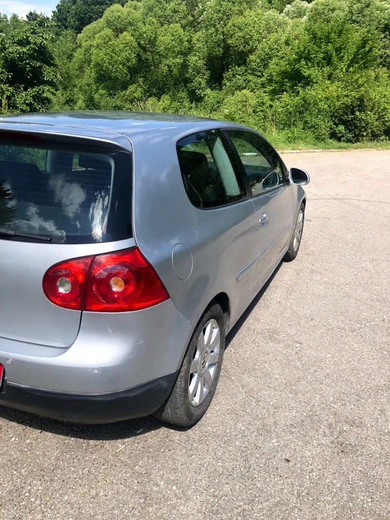 VW Golf 1, 6 FSI, снимка 6 - Автомобили и джипове - 47653273