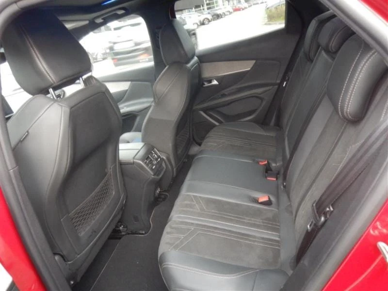 Peugeot 3008 1.5d BLUEHDI* GT-LINE* RED ULTIMATE* PANO* FOCAL* , снимка 11 - Автомобили и джипове - 55006781