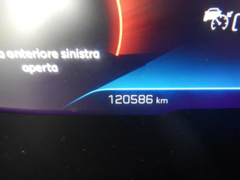 Peugeot 3008 1.5d BLUEHDI* GT-LINE* RED ULTIMATE* PANO* FOCAL* , снимка 8 - Автомобили и джипове - 55006781