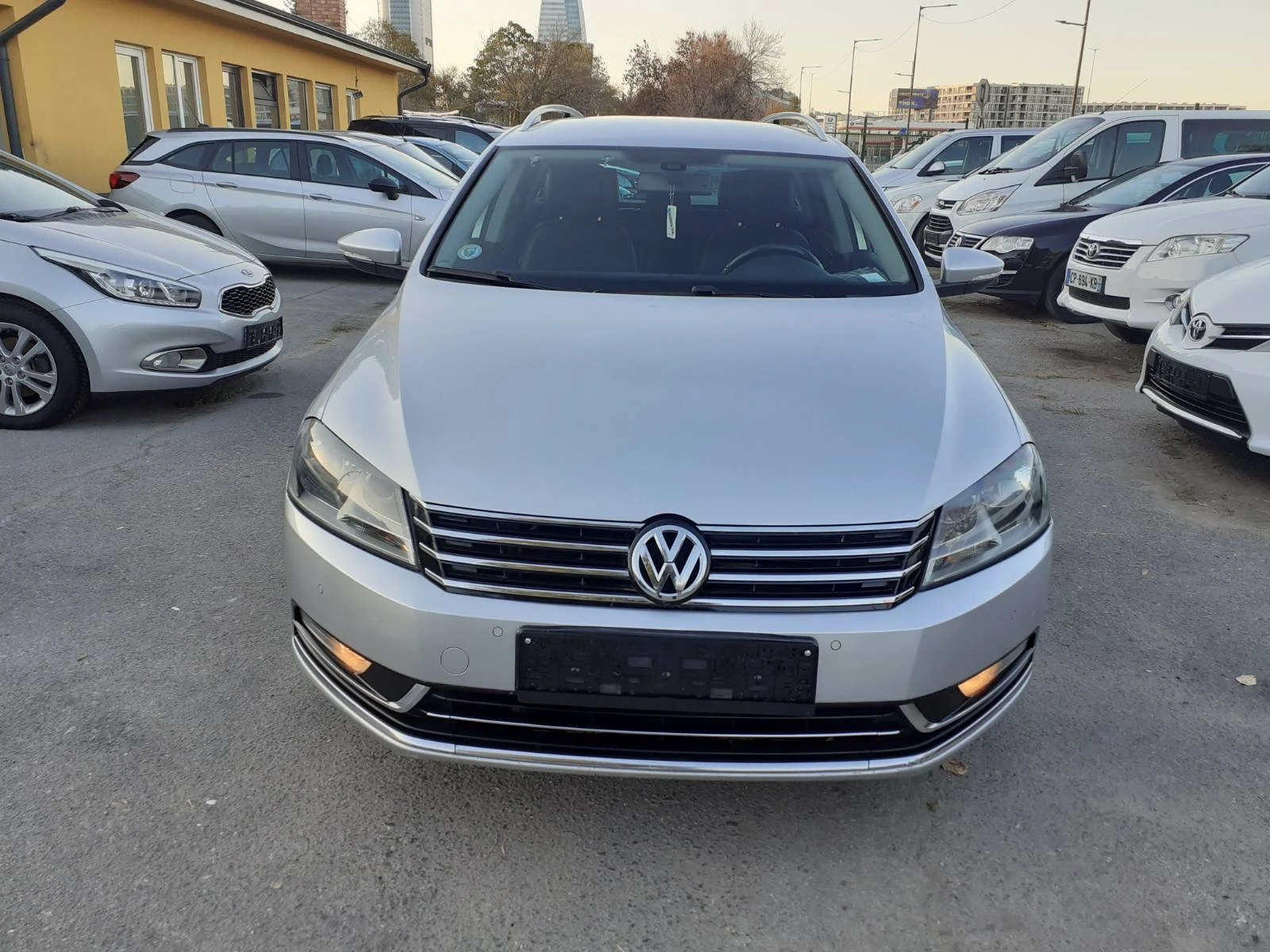 VW Passat 2, 0 TDI  HIGHLINE DSG FULL - изображение 2