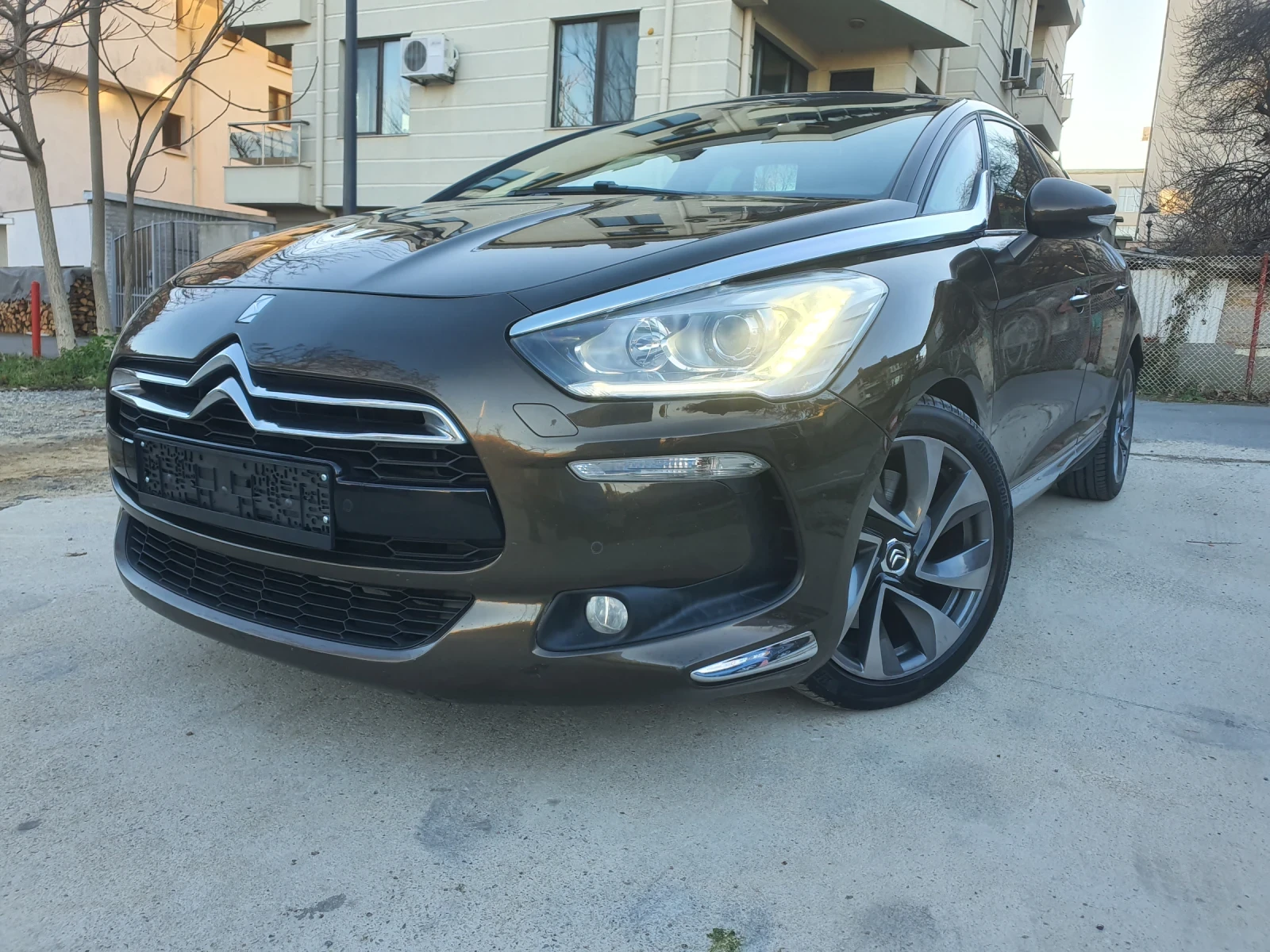 Citroen DS5 2.0 HDI , 163 ps. - [1] 