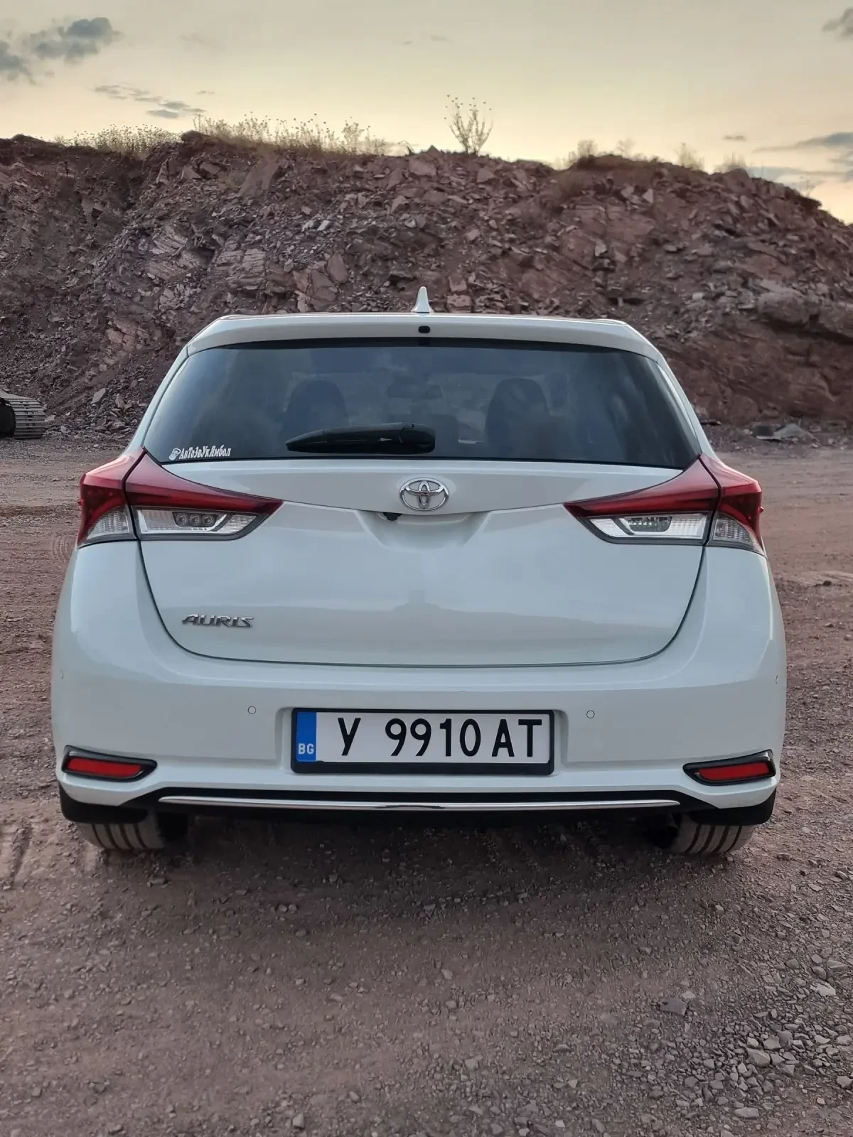 Toyota Auris 1.6i АВТОМАТ - изображение 4