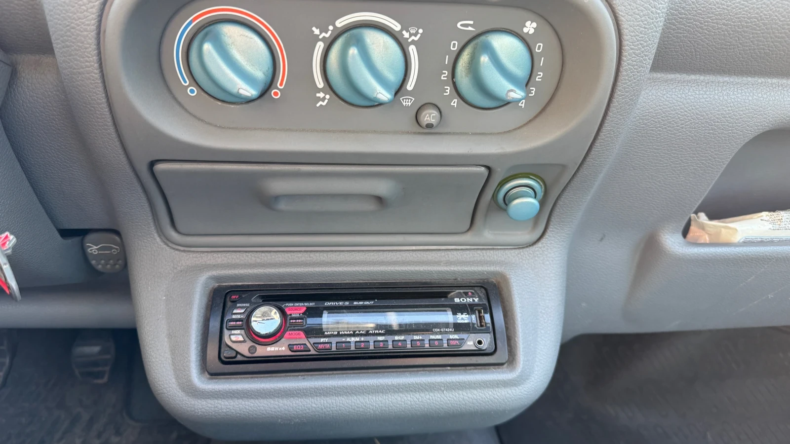 Renault Twingo 1.2 - изображение 8
