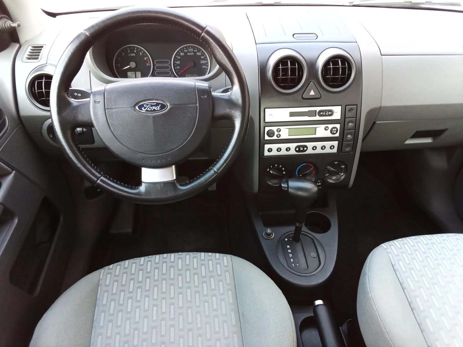 Ford Fusion 1.6i-101kc. Автоматик - изображение 9