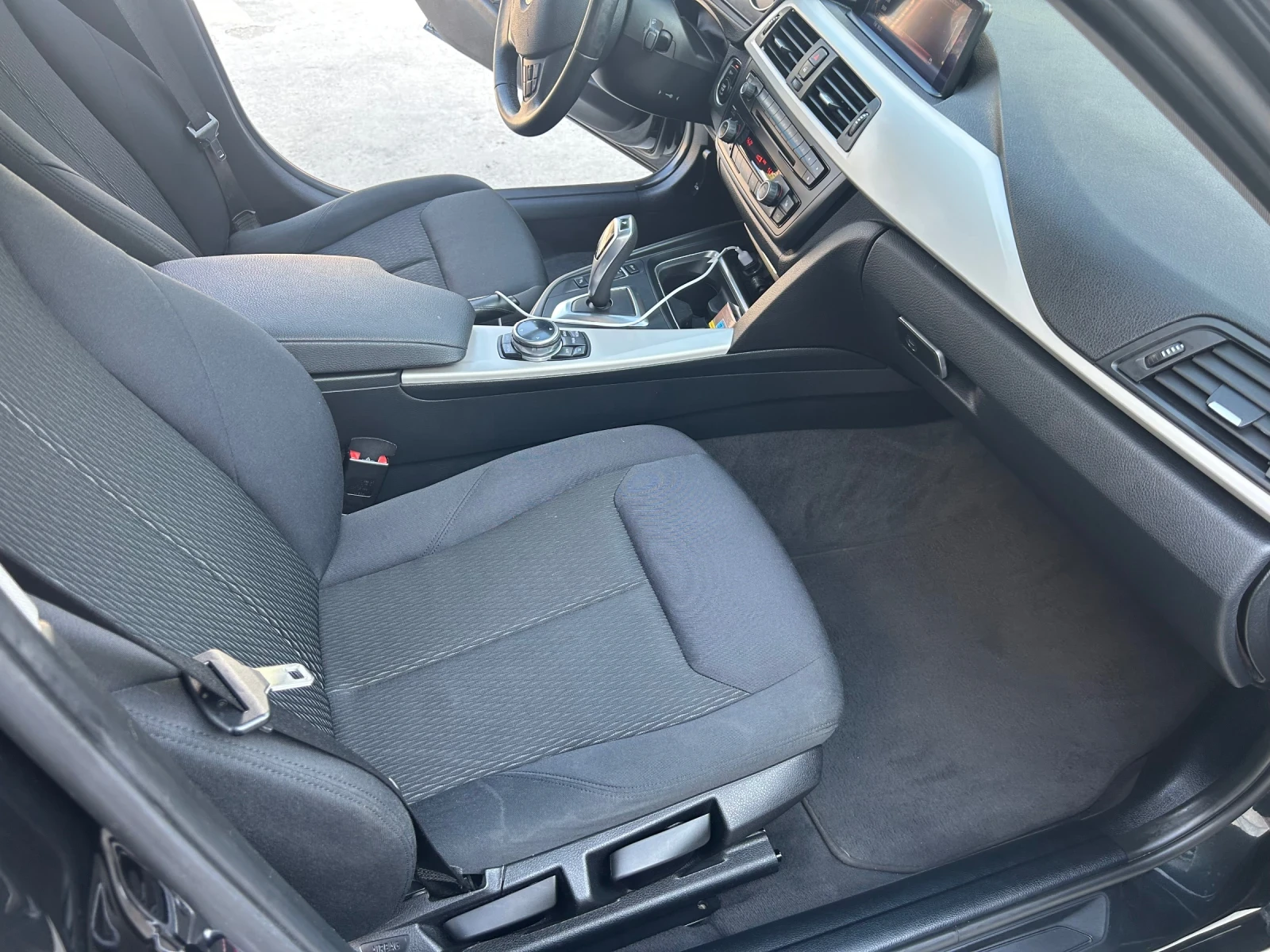 BMW 320  - изображение 9