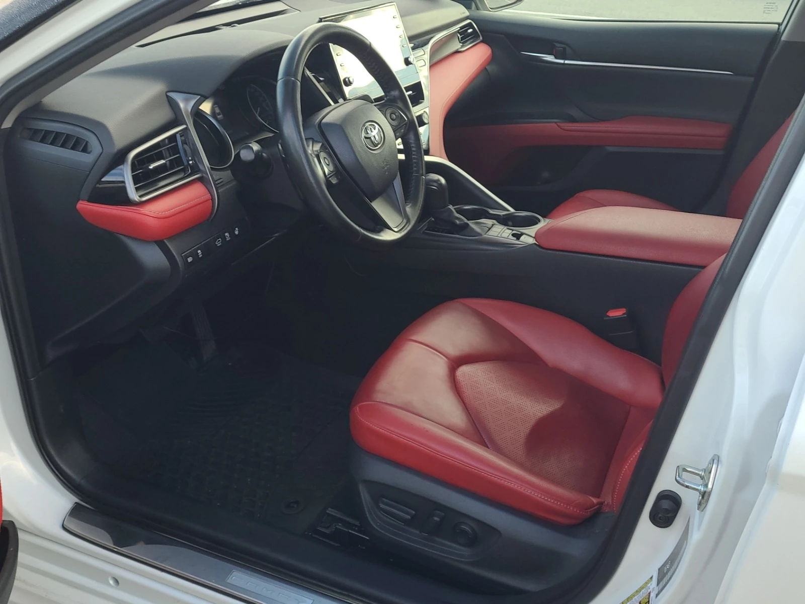 Toyota Camry HYBRID XSE * * CARFAX * * АВТО КРЕДИТ * *  - изображение 5