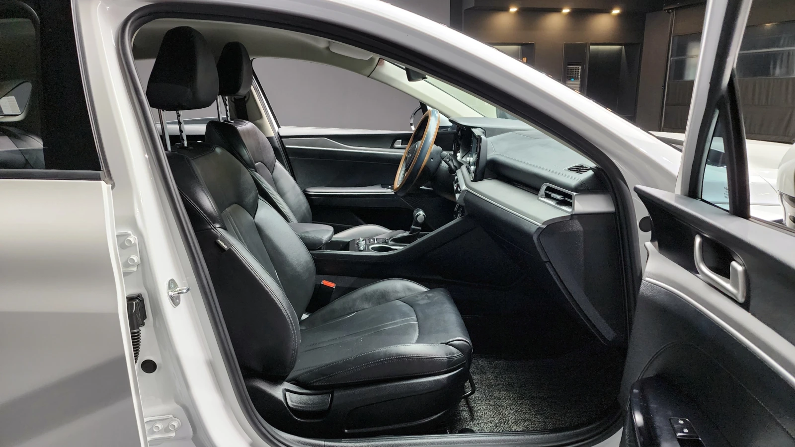 Kia K5 2.0LPI STANDARD | Mobile.bg   9