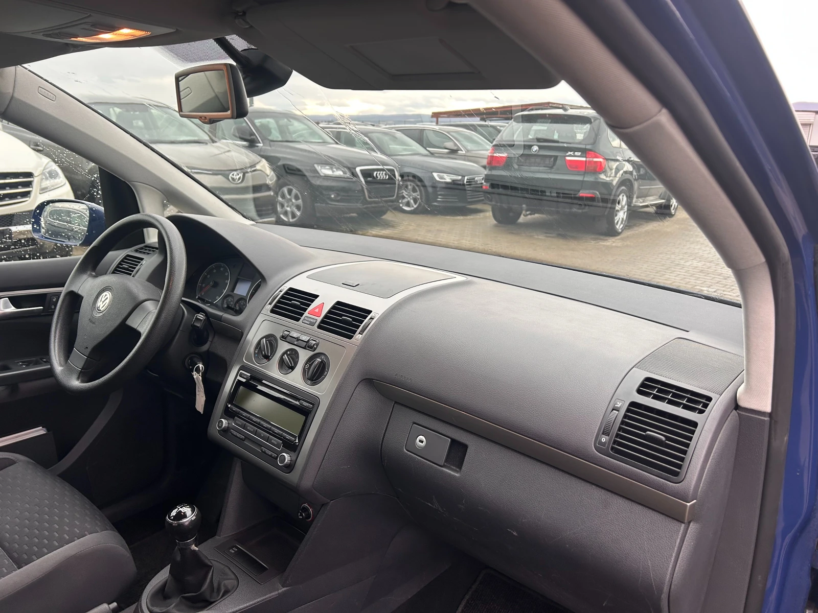 VW Touran 2.0METAN EURO 4 - изображение 10