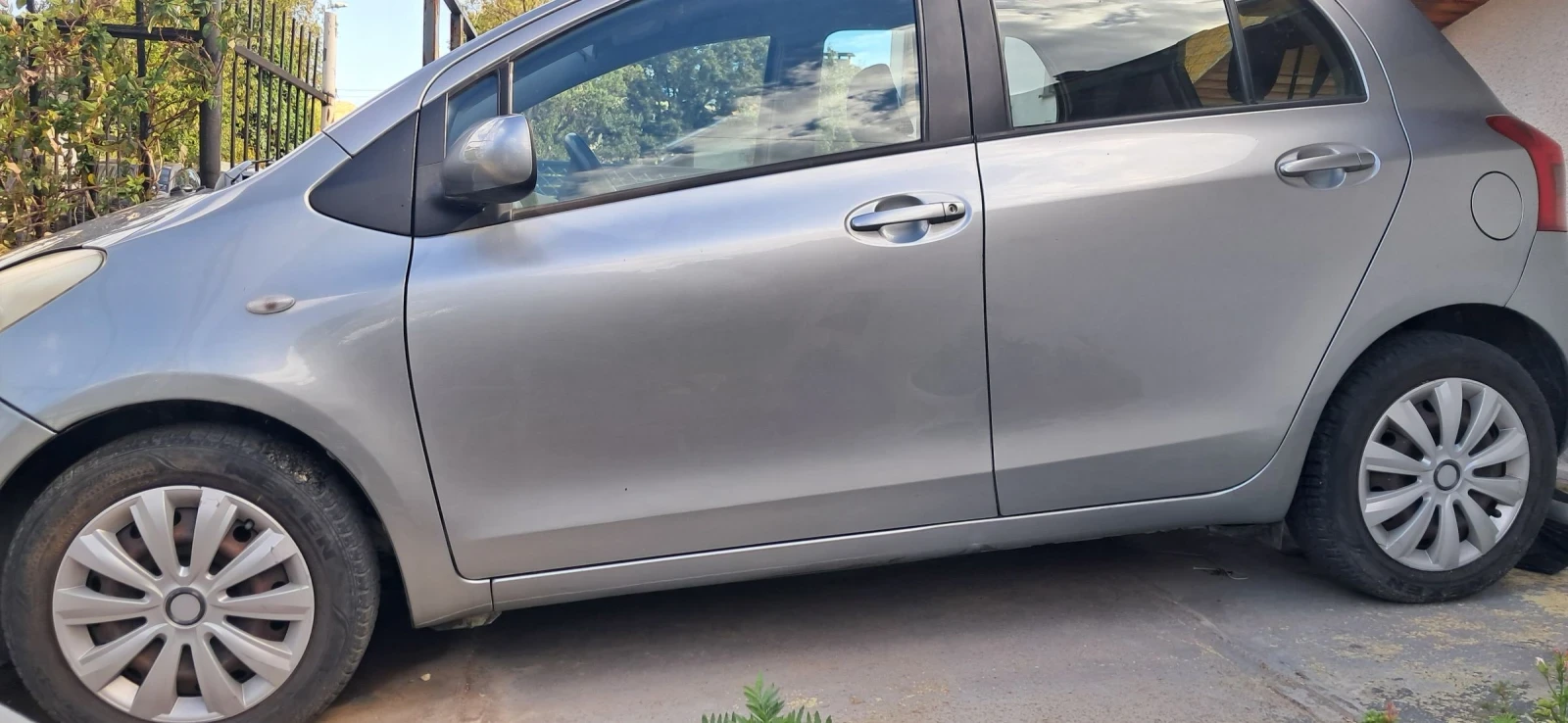 Toyota Yaris  - изображение 3