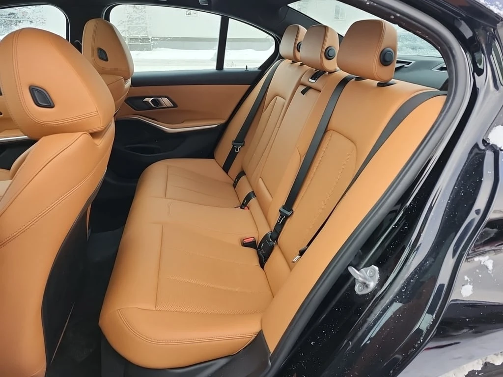 BMW 330 * 330i xDrive * CARFAX * ��� ������������ ������ | Mobile.bg � ����������� 11