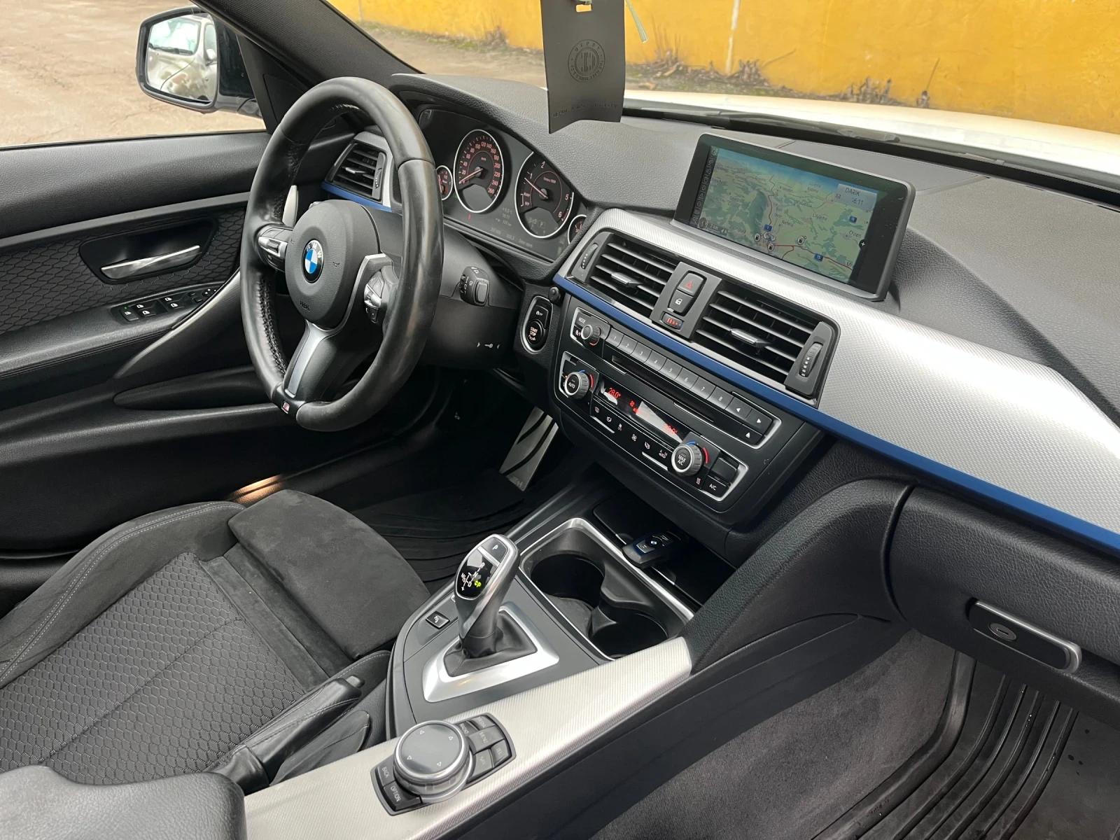 BMW 320 M-пакет* ТОП* ИТАЛИЯ !, снимка 14 - Автомобили и джипове - 53952680